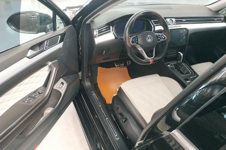 Used Volkswagen Magotan 2023 2 Million Units Commemorative Edition 330TSI DSG Luxury Version Driver Seat