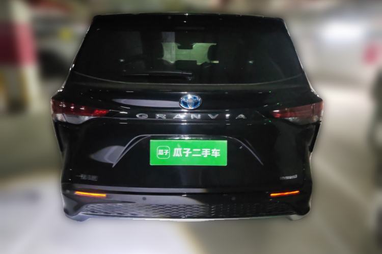 Used Toyota Granvia 2023 2.5L Hybrid Prestige PLUS Edition