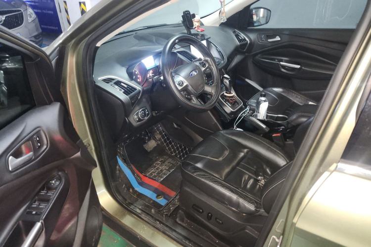 Used Ford Kuga 2013 2.0L GTDi Four-Wheel-Drive Sport Model Driver Seat