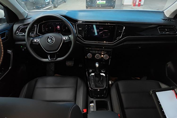 Used Volkswagen T-ROC 2021 280TSI DSG Two-Wheel Drive Comfort Connect Edition
