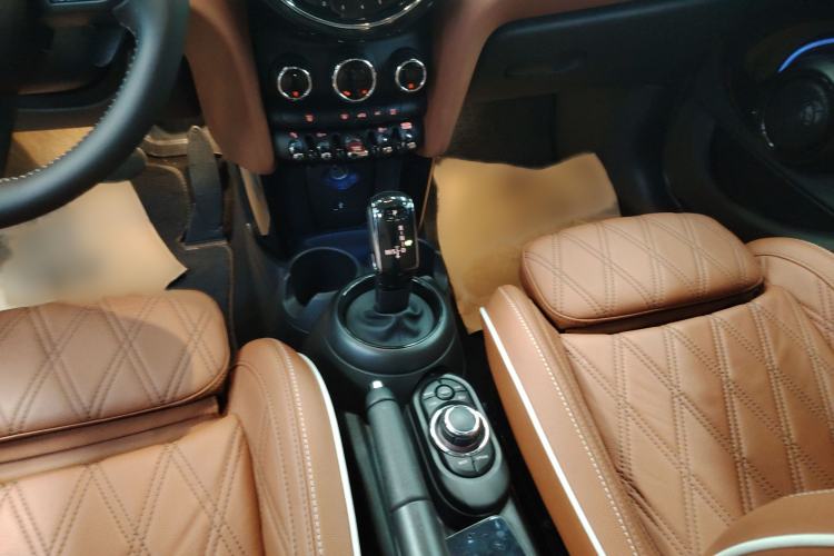 Used MINI MINI 2023 2.0T COOPER S Artist Five-Door Edition