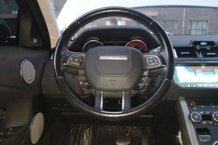 Used Land Rover Range Evoque 2018 240 PS SE Smart Brilliance Edition
