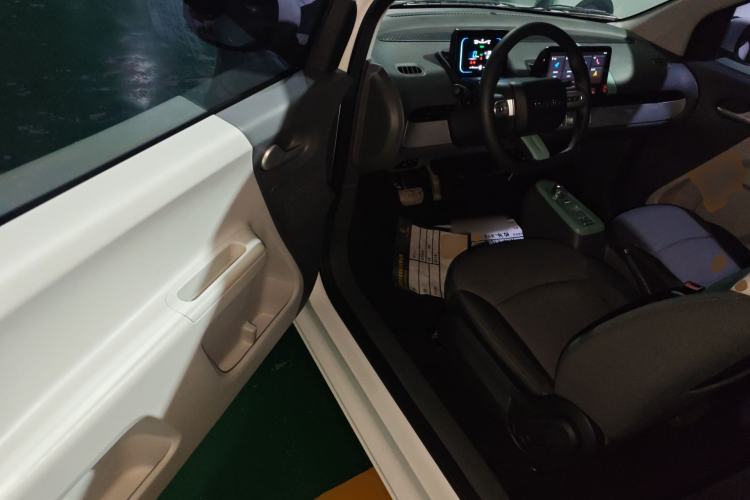 Used CHANGAN NEVO Lumin 2022 155 km – Refreshingly Sweet Edition Driver Seat