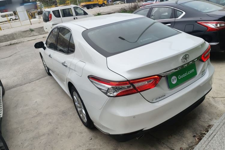 Used Toyota Camry 2019 Revised Version 2.0G Luxury Edition