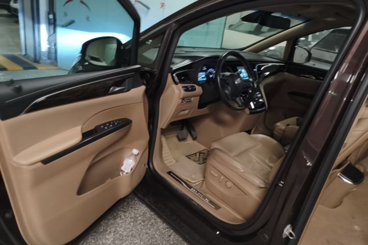 Used Buick GL8 2017 ES 28T Flagship Model China V Standard