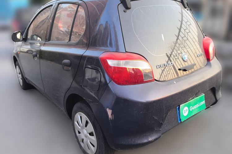 Used Venucia R30 2014 1.2L Manual Enjoyment Edition