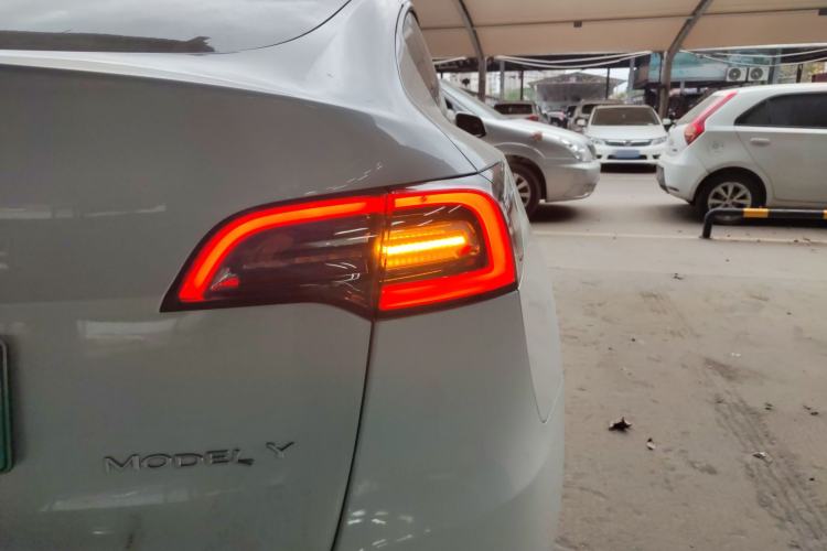 Used Tesla Model Y 2022 Rear-Wheel-Drive Version