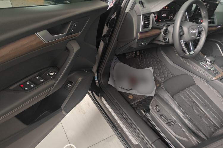 Used Audi Q5L 2022 40T Luxury Elegant Model Driver Seat