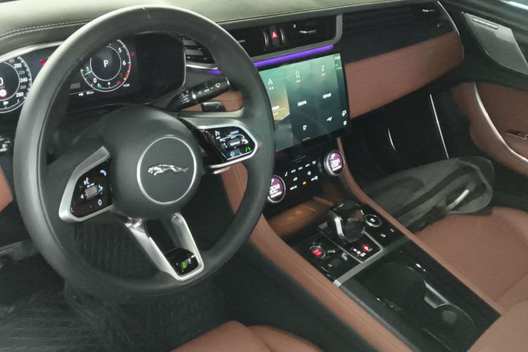 Used Jaguar XFL 2024 2.0T P300 Four-Wheel Drive Flagship Sport Gold Edition