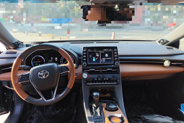 Used Toyota Avalon 2019 Dual-Engine 2.5L Limited Flagship Edition China VI Standard
