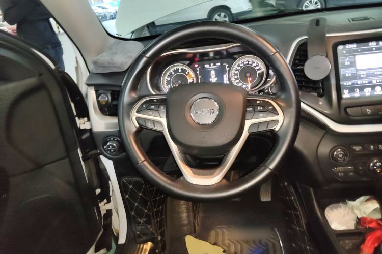 Used Jeep Cherokee 2016 2.4L Leading Edition