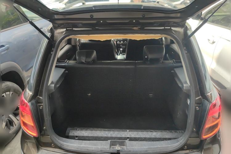 Used Suzuki SX4 2012 1.6L Automatic Ruiqi Model Trunk