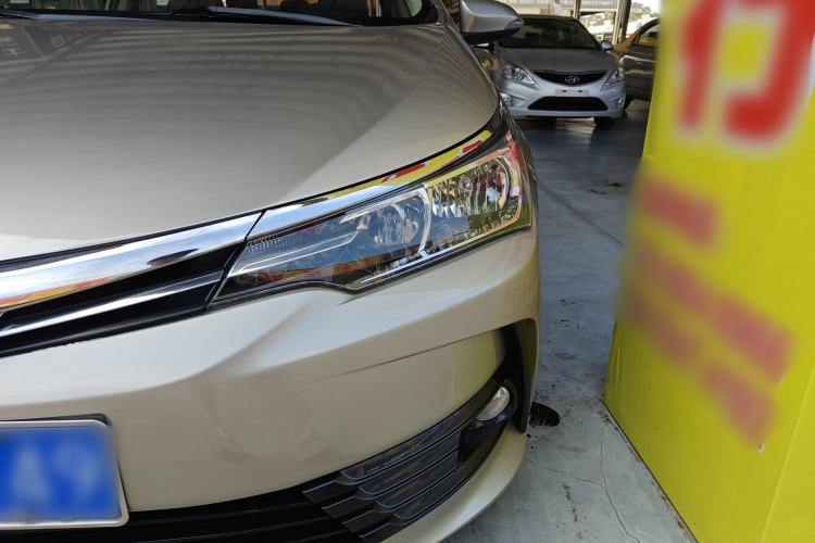 Used Toyota Corolla 2017 Revised Version 1.2T S-CVT GL-i Left Front Headlight