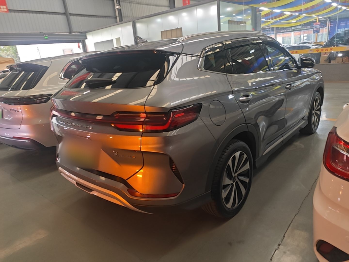 BYD Song PLUS New Energy 2024 HONOR Edition DM-i 110km Flagship Model — снимка 6