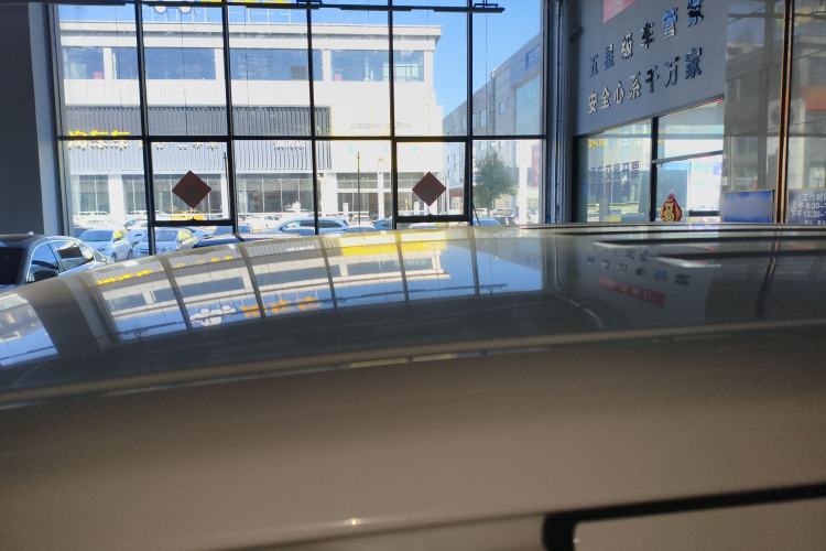 Used Nissan Navara 2017 2.5L Automatic 4x4 Luxury Edition QR25
