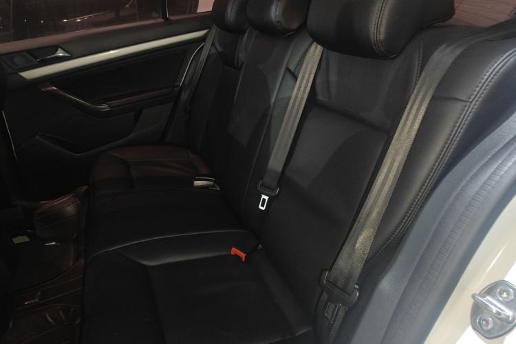 Used Volkswagen Lavida 2018 Classic 1.5L Automatic Fashion Edition China VI Standard Left Rear Seat