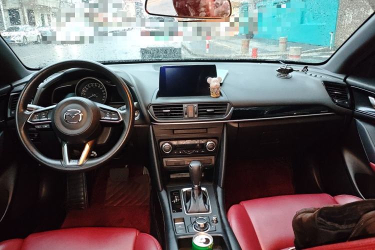 Used Mazda CX-4 2021 2.0L Automatic Two-Wheel Drive Blue Sky Exploration Edition Center Console