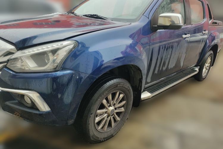 Used Isuzu D-MAX 2020 1.9T Two-Wheel Drive Automatic Comfort Edition China VI Standard RZ4E Hi-Power