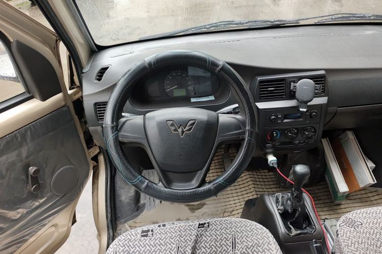 Used Wuling Rongguang 2012 1.2L Extended Basic Version LJY
