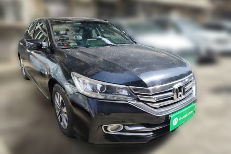 Used Honda Accord 2015 2.0L LX Comfort Edition Front Right 45 Deg