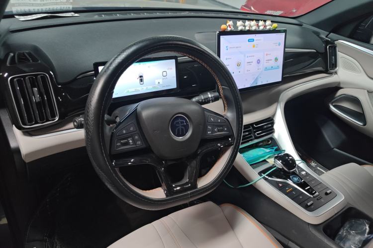 Used BYD Song Pro New Energy 2023 Champion Edition DM-i 110KM Beyond Model Left Front Seat