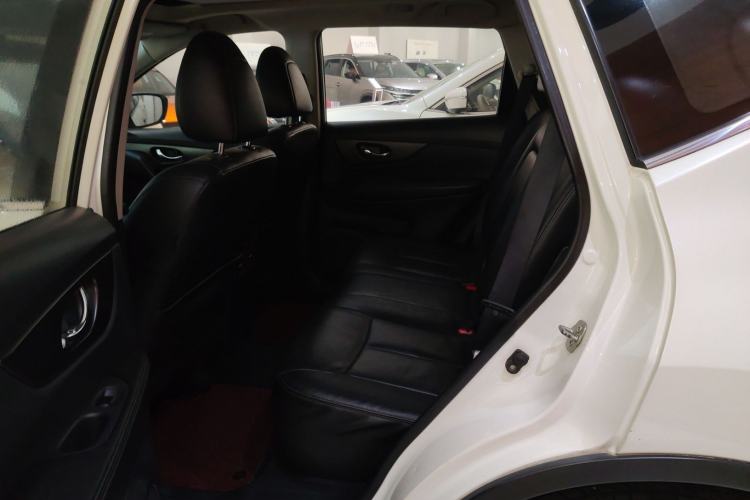 Used Nissan X-Trail 2014 2.0L CVT Comfort Edition 2WD Left Rear Seat