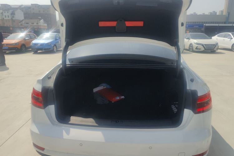 Used Audi A4L 2017 40 TFSI Ambition Edition