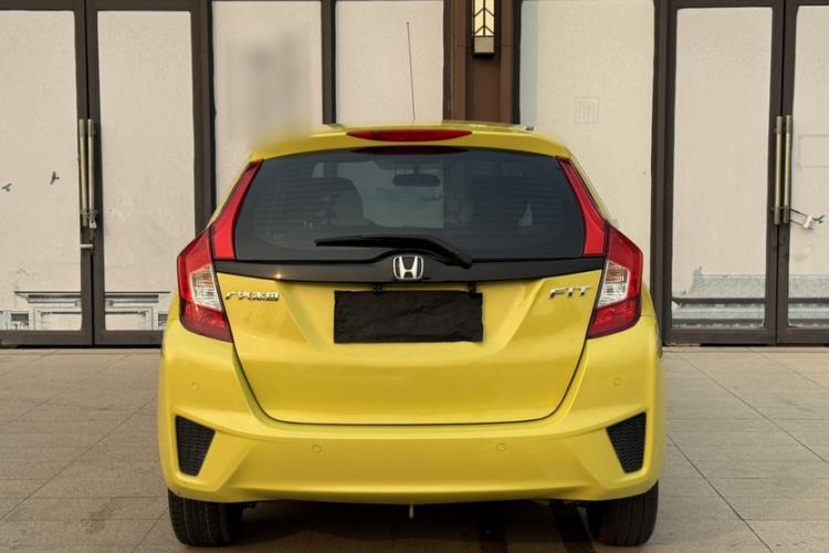 Used Honda Fit 2014 1.5L LX CVT Comfort Model Exterior 4