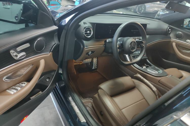 Used Mercedes-Benz E-Class 2023 Restyled E 260 L Sport Edition Driver Seat