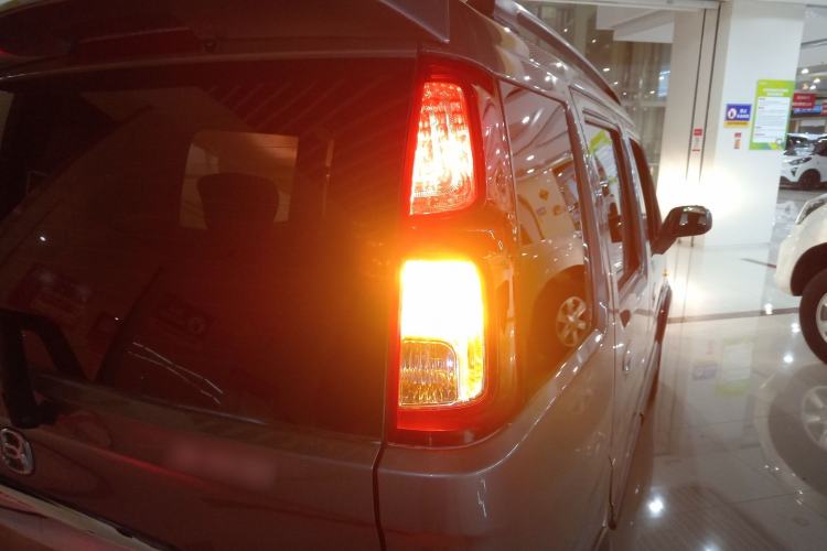 Used Suzuki Wagon R X5 2015 1.4L Flagship Model China V Standard