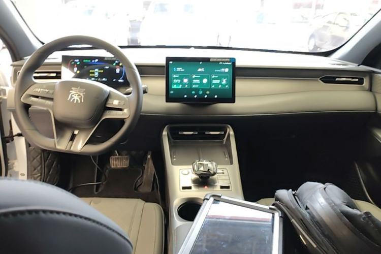 Used BYD Qin PLUS 2025 DM-i Smart Drive 55KM Leading Model
