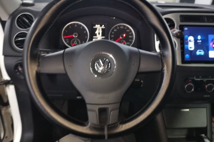 Used Volkswagen Tiguan L 2016 280TSI Automatic Two-Wheel-Drive Silk Road Style Edition