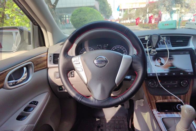 Used Nissan Sylphy 2012 1.6 XL Manual Luxury Edition Steering Wheel