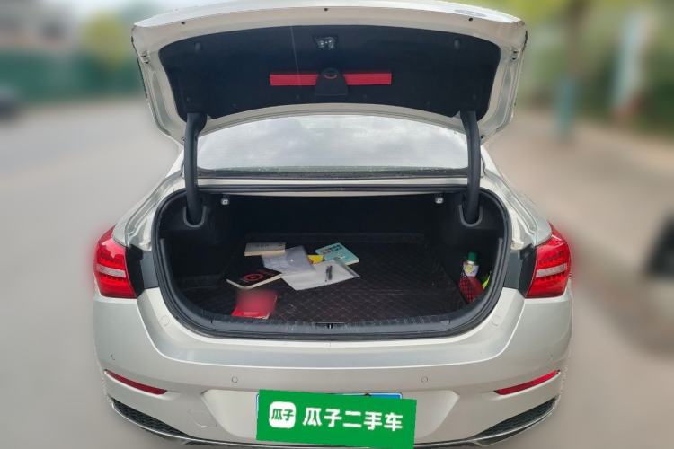 Used Hongqi H5 2019 30TD Dynamic Edition
