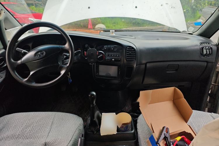 Used JAC Group Refine 2011 2.0L Shuttle Gasoline Standard Edition HFC4GA3
