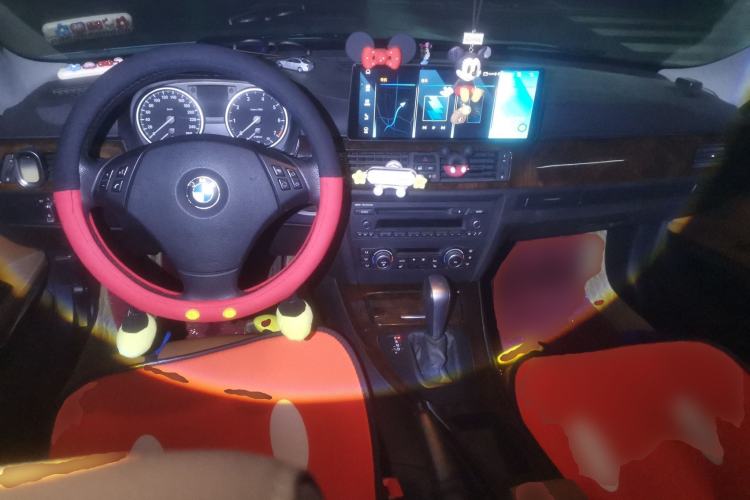 Used BMW 3 Series 2010 320i Luxury Model