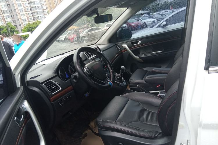 Used Haval H6 2013 Sports Edition 1.5T Manual Two-Wheel Drive Elite Model Left Front Seat