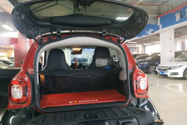 Used smart fortwo 2016 0.9T 66kW Hardtop Pioneer Edition
