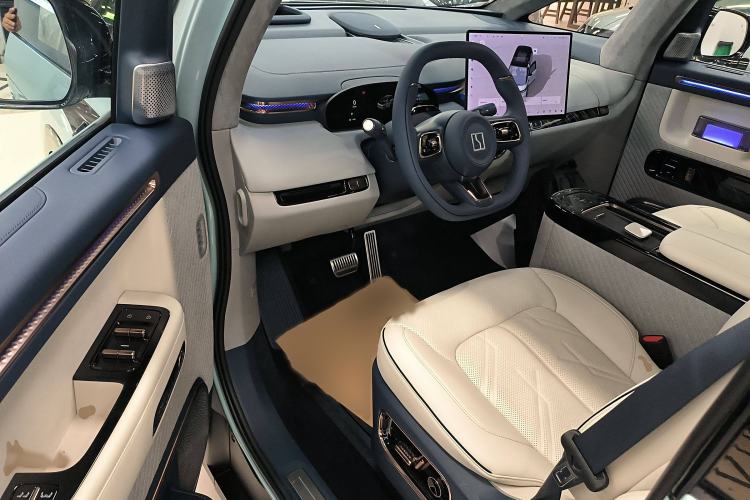 Used Zeekr MIX 2025 Long-Range Intelligent Driving Edition
