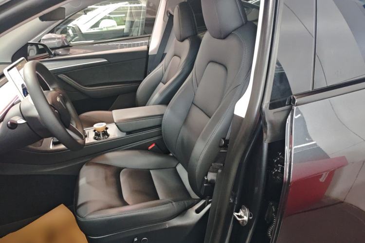 Used Tesla Model Y 2024 Rear-Wheel-Drive Version
