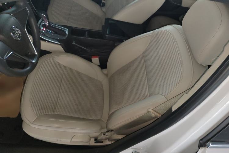 Used Buick Regal 2015 2.0L Leading Fashion Edition
