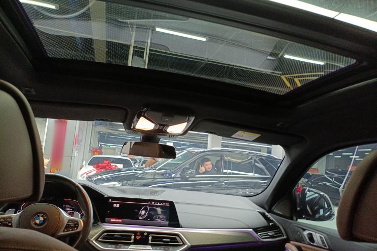 Used BMW X6 2020 xDrive40i Luxury Model with M Sport Package
