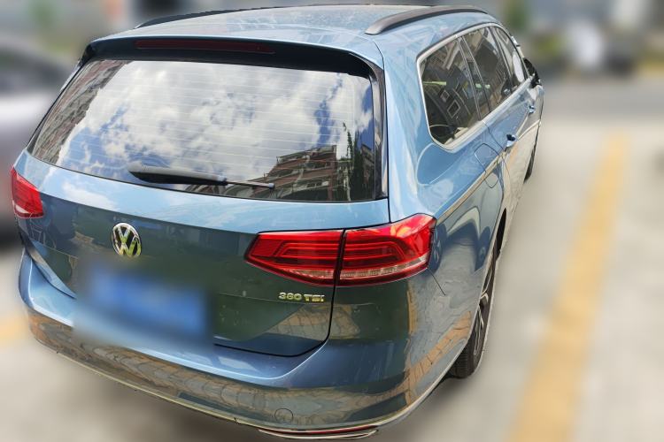 Used Volkswagen Variant 2016 380TSI Two-Wheel-Drive Style Edition
