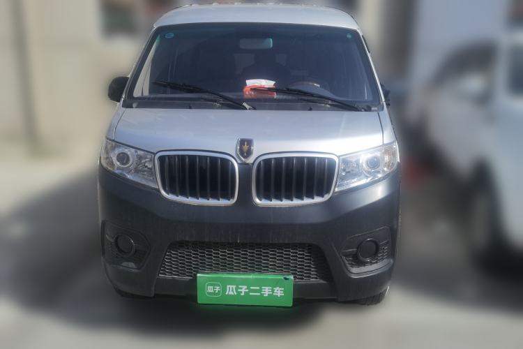 Used Jinbei Hiace X30 2024 1.5L Champion Edition Passenger Vehicle 5/6/7 Seats Front