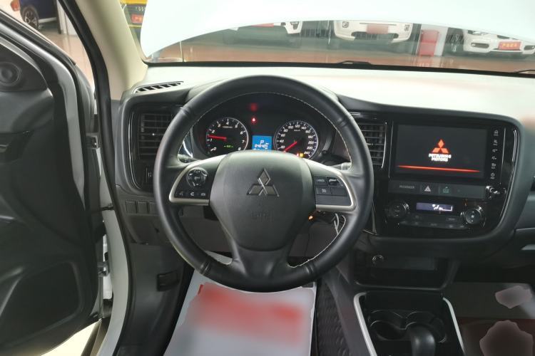 Used Mitsubishi Outlander 2020 2.0L Two-Wheel Drive Comfort Edition 5 Seats