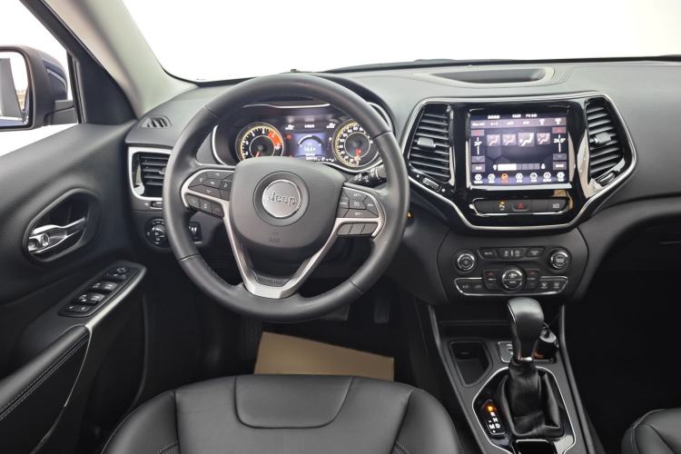 Used Jeep Cherokee 2019 2.0L 2WD Premium Edition China VI