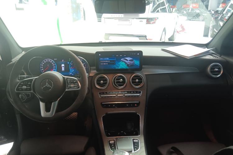 Used Mercedes-Benz GLC 2022 Facelift GLC 260 L 4MATIC Luxury Edition