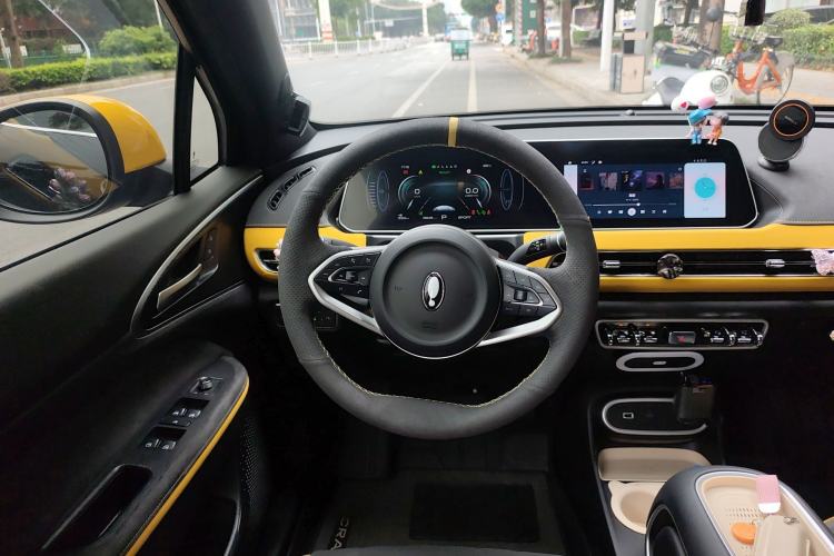 Used ORA Good Cat GT 2024 Mulan Edition 401 km Range Prestige Version 135 kW Steering Wheel