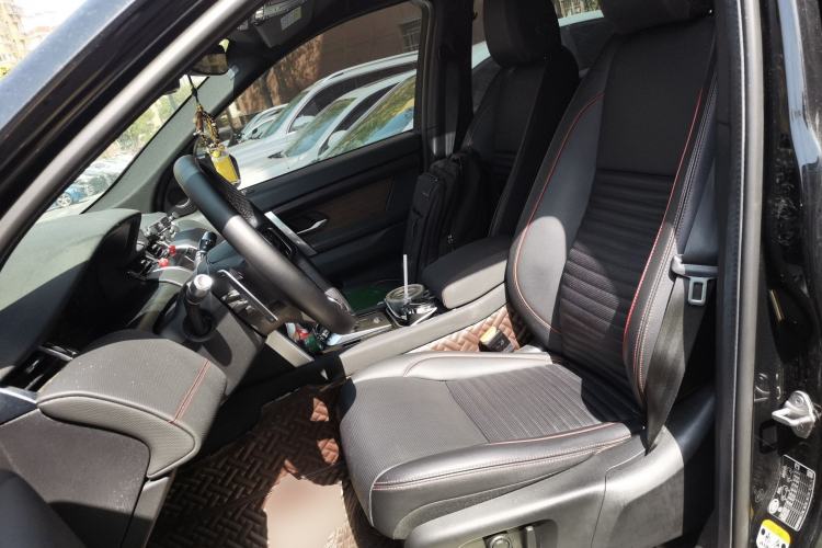 Used Land Rover Discovery Sport 2022 Revised Version 2 249 PS R-Dynamic SE Performance Tech Edition 5 Seats Left Front Seat