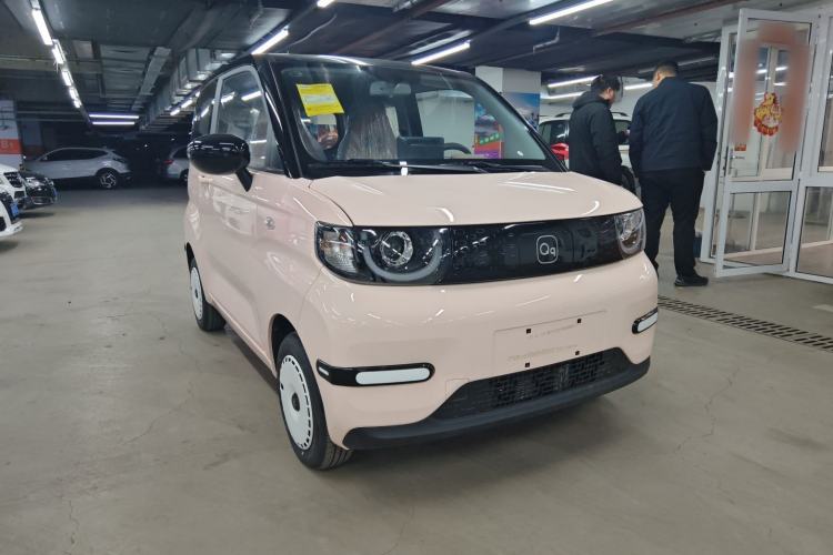 Used Chery QQ Ice Cream 2025 205km Qi Energy Version Exterior 1